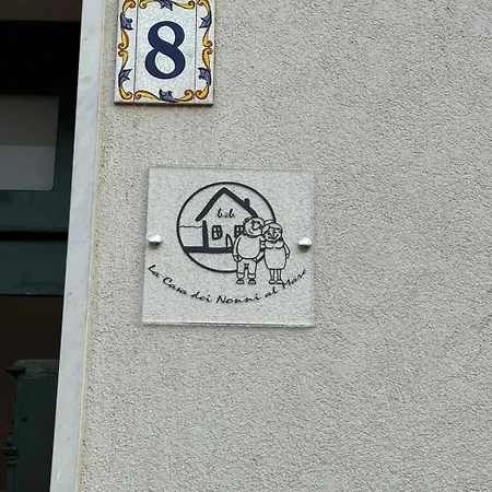 La Casa Dei Nonni Al Mare Guest house