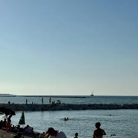 בית הארחה La Casa Dei Nonni Al Mare 3*